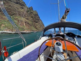 Gastronomic Tour on Board of a Sailing Boat from Funchal