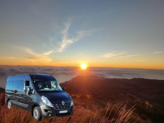 Madeira Private Sunrise Transfer to Pico do Areeiro and return