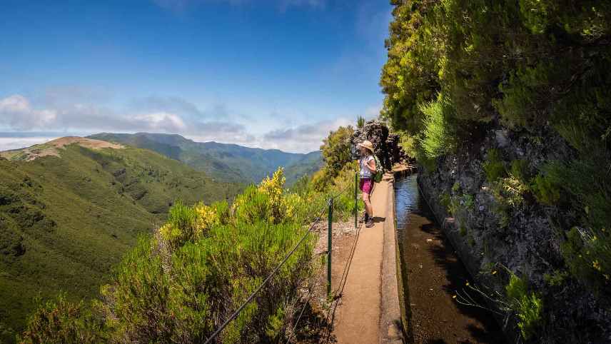 Best time to visit Madeira island for hiking - Levada do Alecrim walk