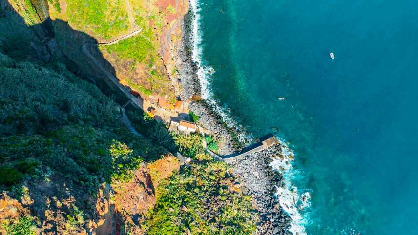Best beaches in Madeira island -  Calhau da Lapa