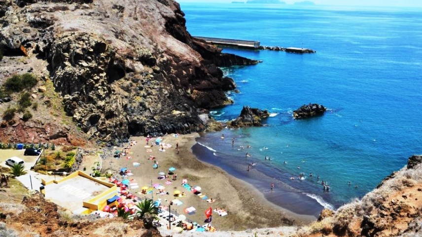 Best beaches in Madeira island -  Prainha Caniçal