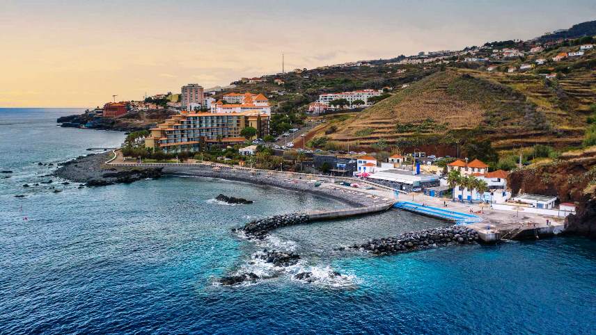 Best beaches in Madeira island -  Reis Magos Caniço
