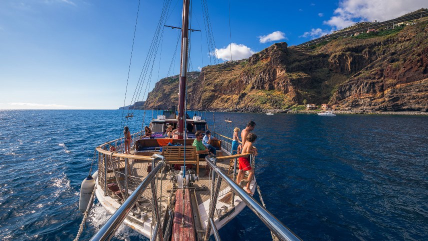 Best Water Sports in Madeira Island - BOAT TRIPS