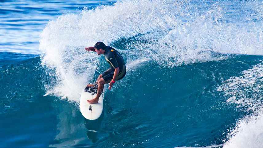 Best Water Sports in Madeira Island - SURF