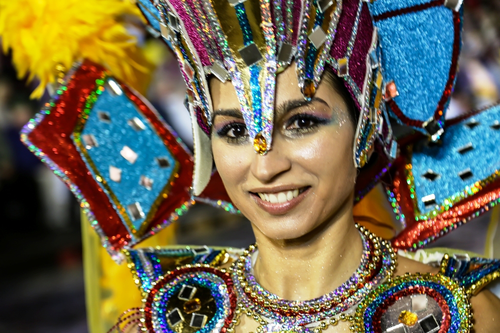 Carnival-PARTY-parade-madeira-island