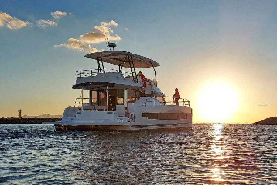 Premium Sunset Catamaran Madeira &ndash; Golden Hour Cruise